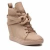 Chaussures Basses Sneakers CARINII - B7627 O60-000-000-B88 Beige