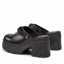 Mules Et Sandales Mules / Sandales De Bain CARINII - B8010 CZ-E50-000-000-E90 Noir -Carinii Soldes 0000300167472 03 is