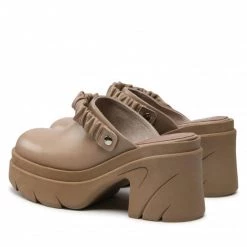Mules Et Sandales Mules / Sandales De Bain CARINII - B8010 R77-000-000-E90 Beige -Carinii Soldes 03 0000300167496 rz