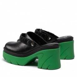 Mules Et Sandales Mules / Sandales De Bain CARINII - B8010/ZI E50-000-000-E90 Noir 8 Mules Et Sandales Mules / Sandales De Bain CARINII - B8010/ZI E50-000-000-E90 Noir -Carinii Soldes 03 0000301389408 kt