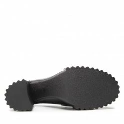 Chaussures Basses CARINII - B8570 E50-000-000-F10 Noir 9 Chaussures Basses CARINII - B8570 E50-000-000-F10 Noir -Carinii Soldes 04 0000301503002 sw