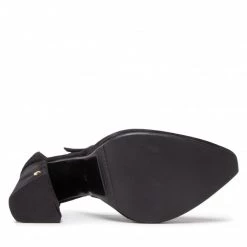 Chaussures Basses CARINII - B7791 H20-000-000-E93 Noir 9 Chaussures Basses CARINII - B7791 H20-000-000-E93 Noir -Carinii Soldes 05 0000301389156 plj