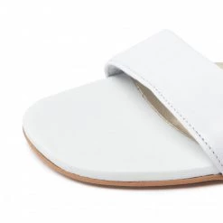 Mules Et Sandales Sandales CARINII - B5622 L46-000-000-D68 Blanc -Carinii Soldes 06 0000301386896 is